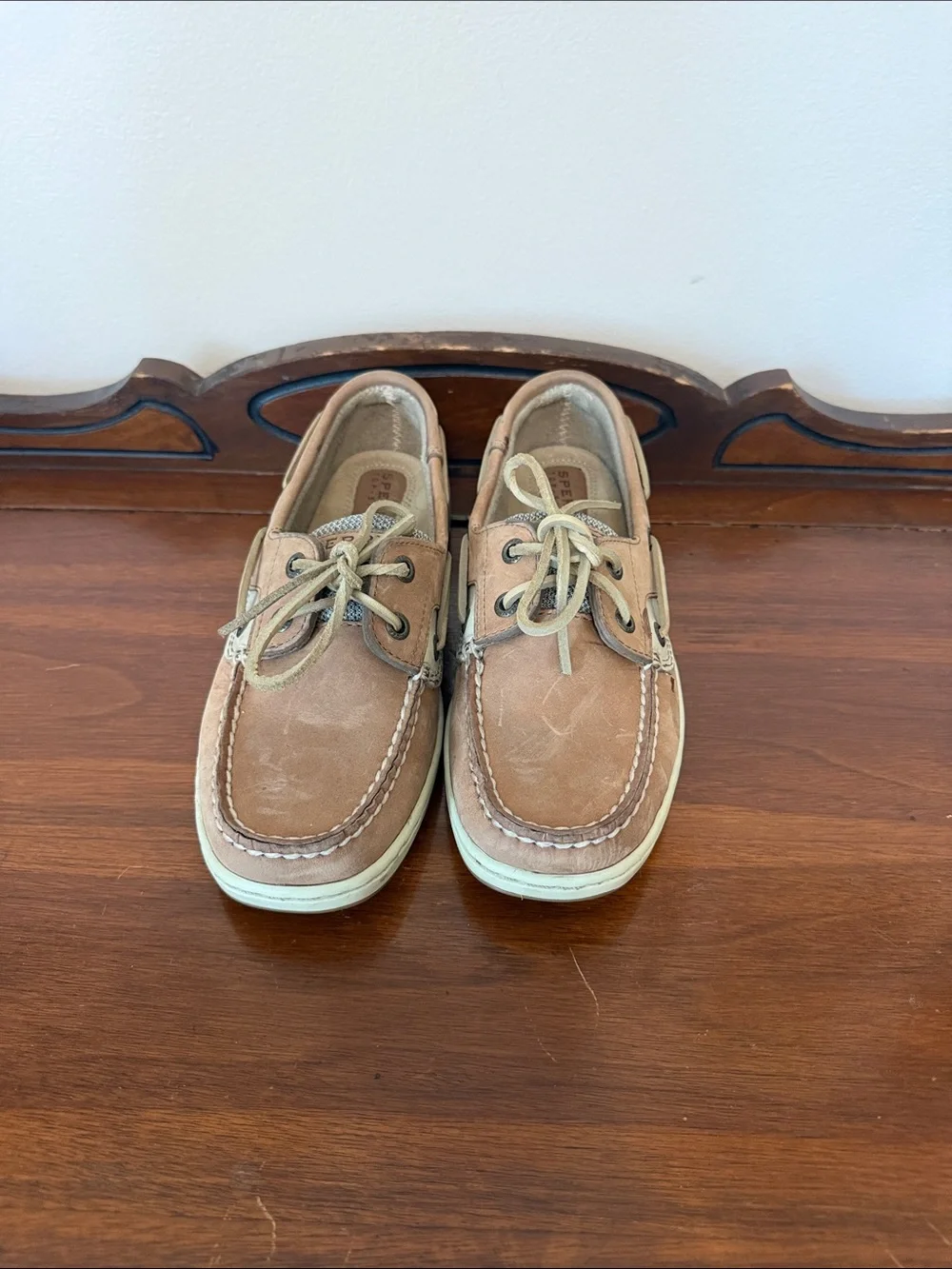 Blue Fish Men's Two-Tone Tan and Beige Boat Shoes
